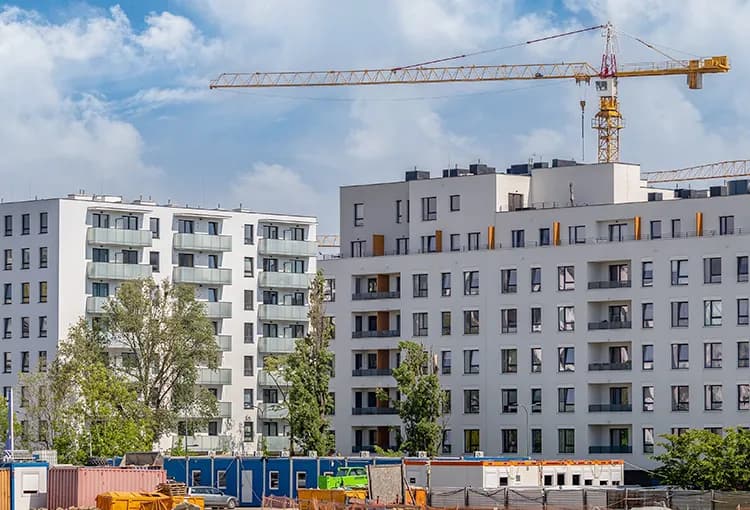 Jak kupić mieszkanie od dewelopera i uniknąć najczęstszych błędów
