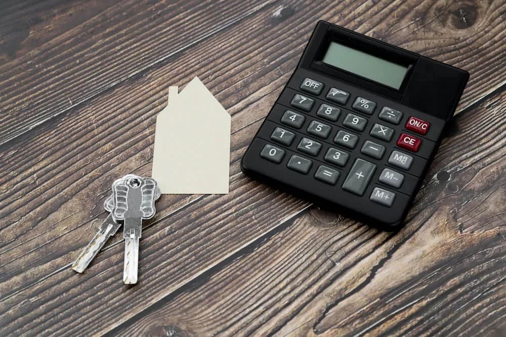 Jak pobierać opłaty za wynajem mieszkania bez zbędnych problemów