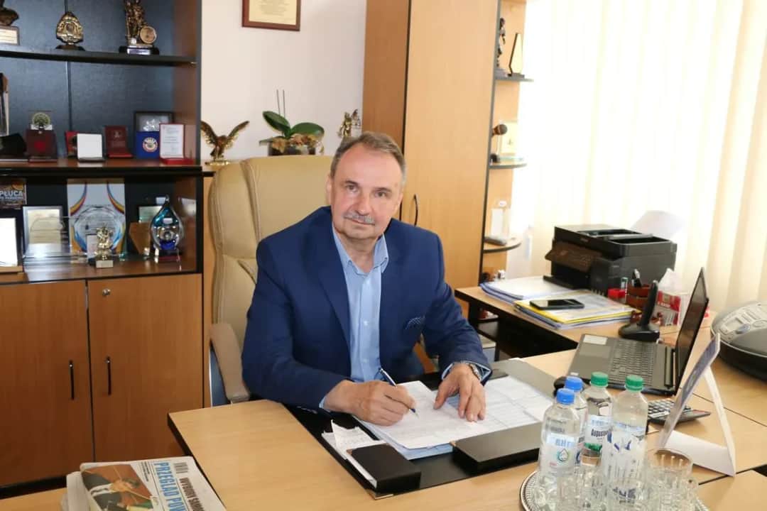 Jak zostać prezesem spółdzielni mieszkaniowej - kluczowe umiejętności i proces wyboru