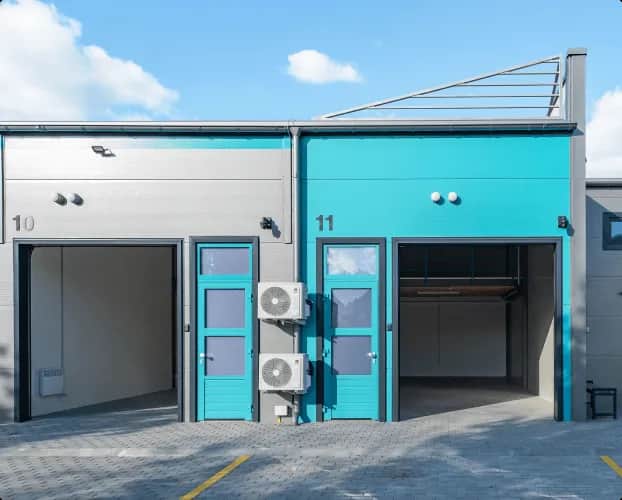 Ile za wynajem garażu? Poznaj ceny i ukryte koszty w Polsce