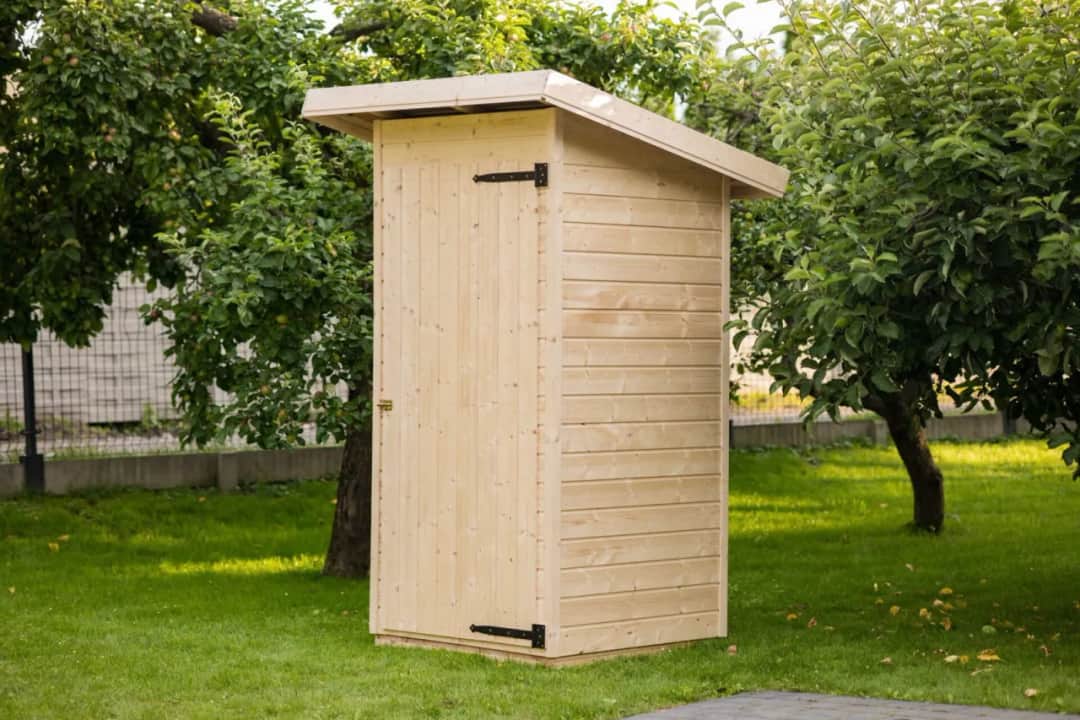 Jaka toaleta na działkę ROD - wybierz najlepsze rozwiązanie dla siebie