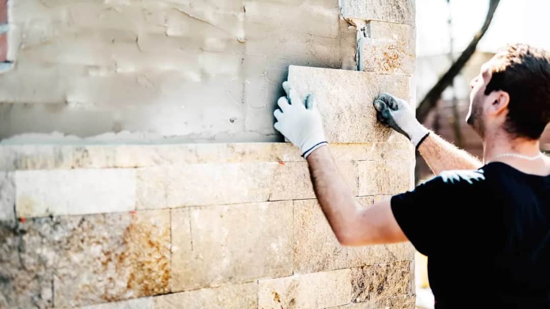 Czy ocieplenie budynku wymaga zgłoszenia? Sprawdź, by uniknąć kar